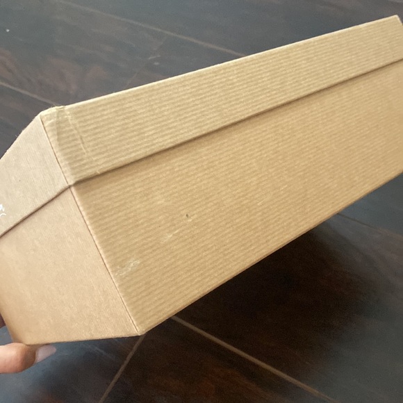 Louboutin shoe box - Picture 4 of 7